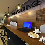 阿萨尔酒店 3*