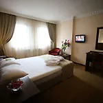 阿萨尔酒店 3*