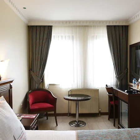 Asal Hotel 3*